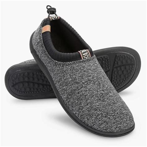 best indoor outdoor slippers for men.